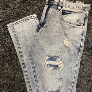 Men’s Ripped Jeans